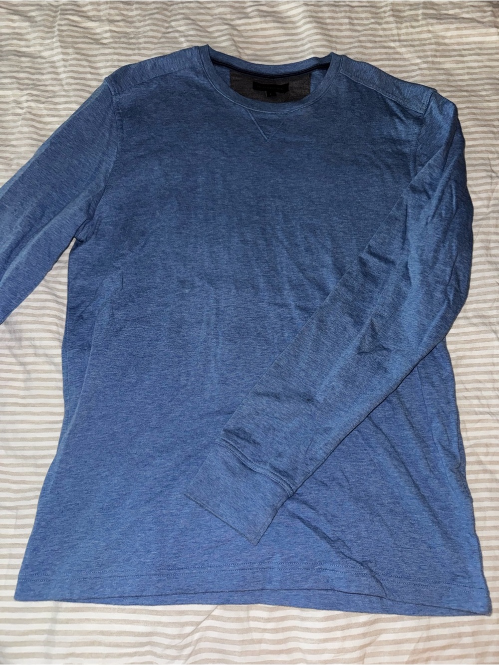 Banana Republic Heathered Blue Long Sleeve Crewneck